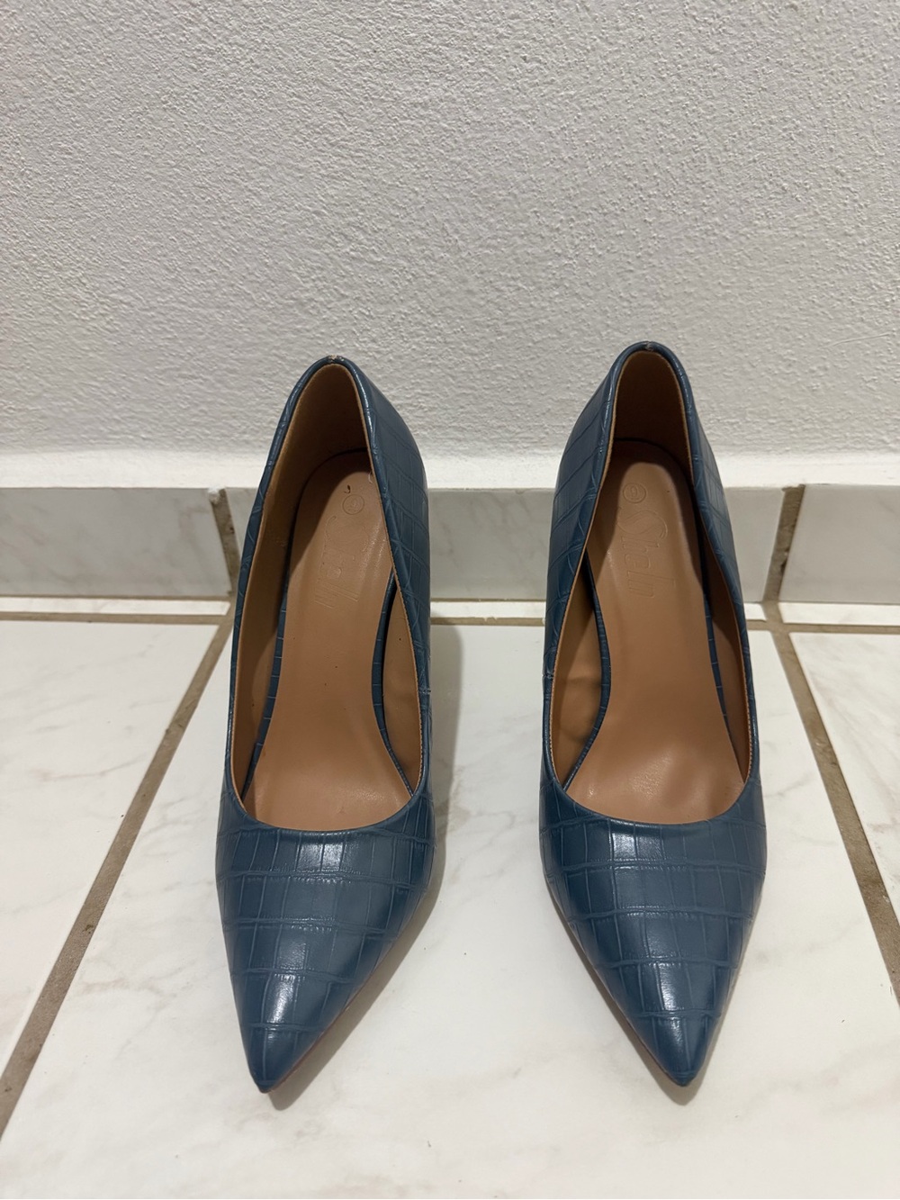 Blue Croc-Embossed Pointed-Toe Pumps